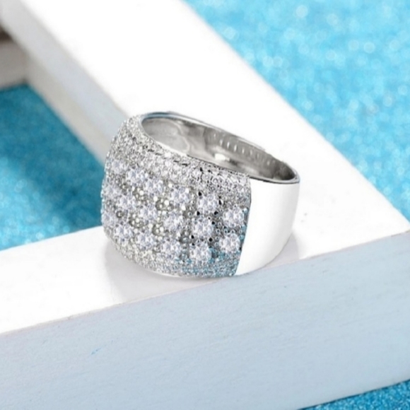 Platinum Round-cut Multi-Row Diamond Band Ring - Picture 13 of 16